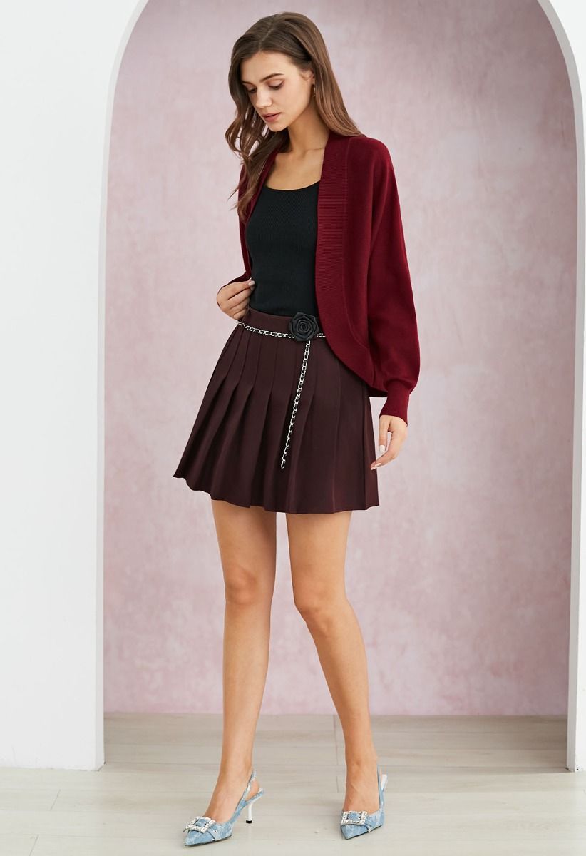 Rose Brooch Chain Belt Pleats Mini Skirt in Burgundy