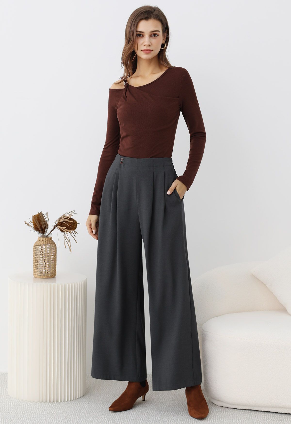 Effortless Polished Buttoned Pleats Palazzo Pants in Grey