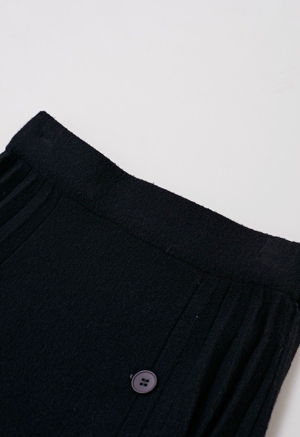 Soft Elegance Button Trim Pleats Knit Skirt in Black