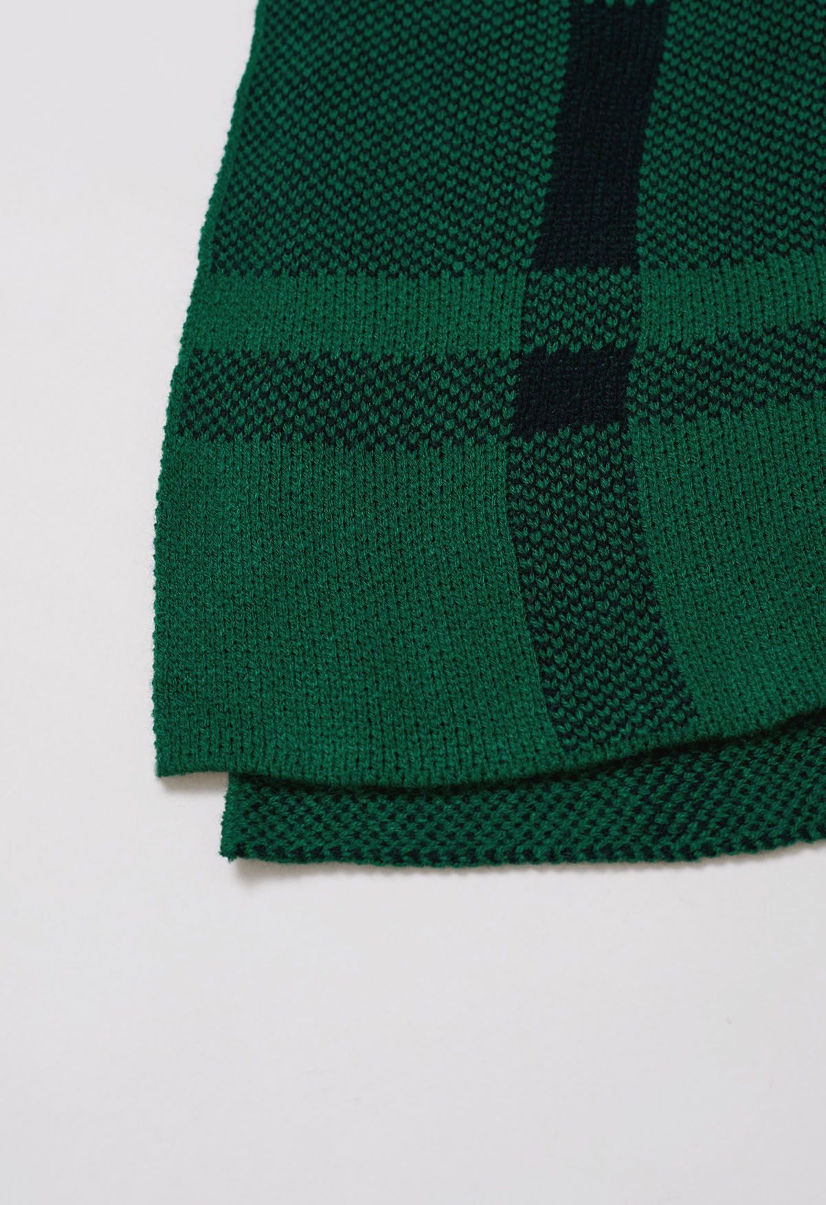 Festive Plaid Turtleneck Knit Poncho in Green