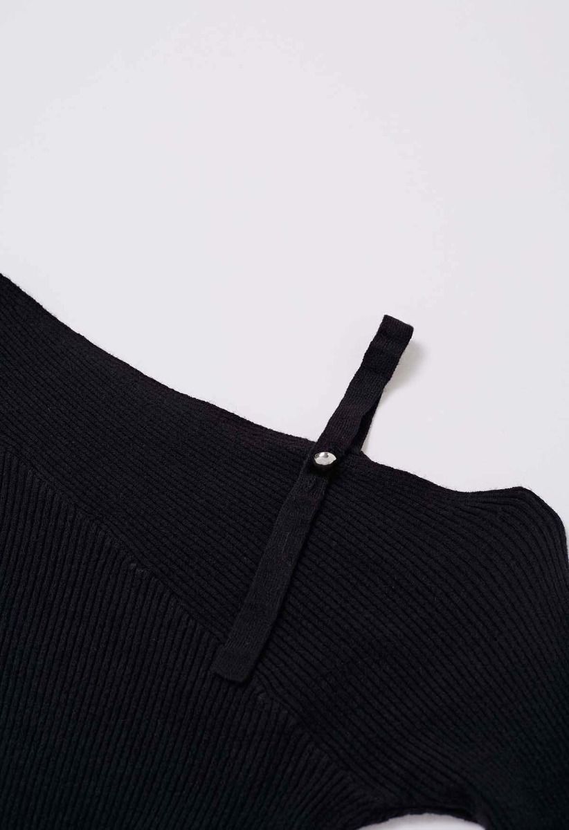 One-Shoulder Ruched Asymmetric Hem Knit Top in Black