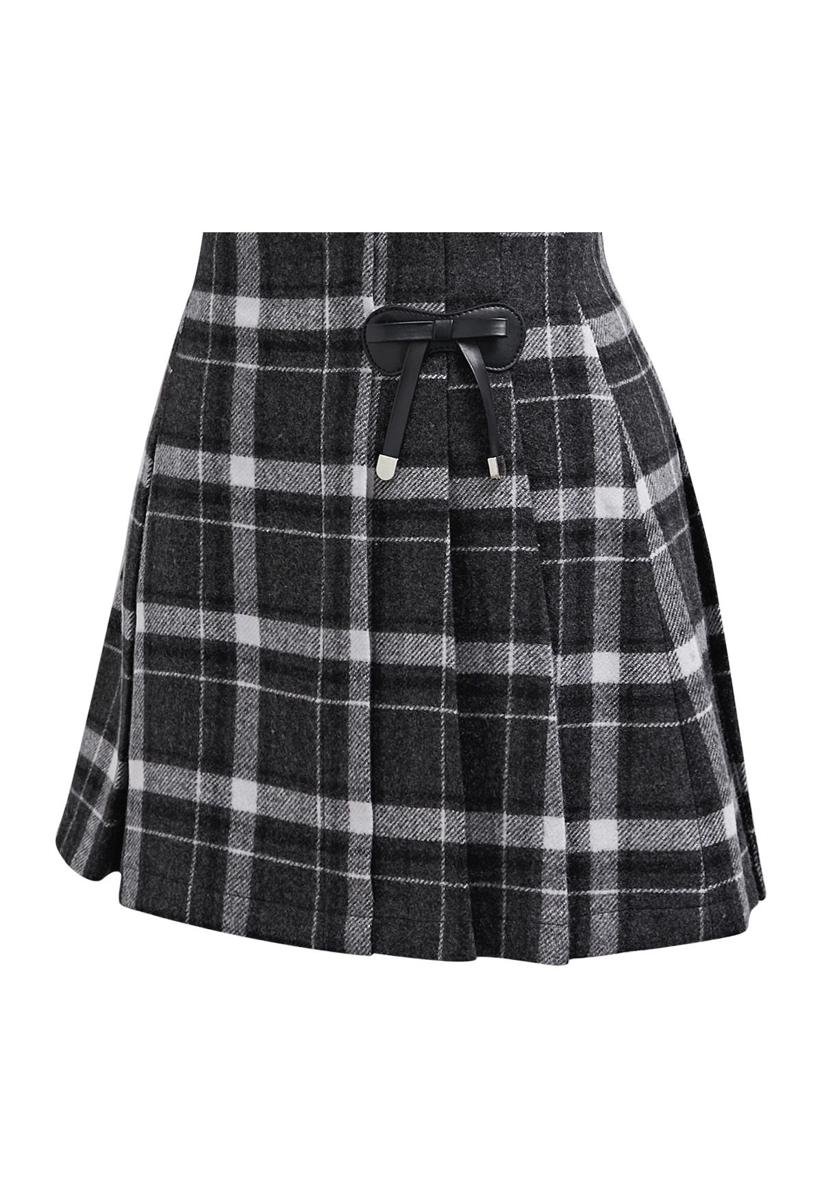 Bowknot Decorated Plaid Mini Skirt in Black