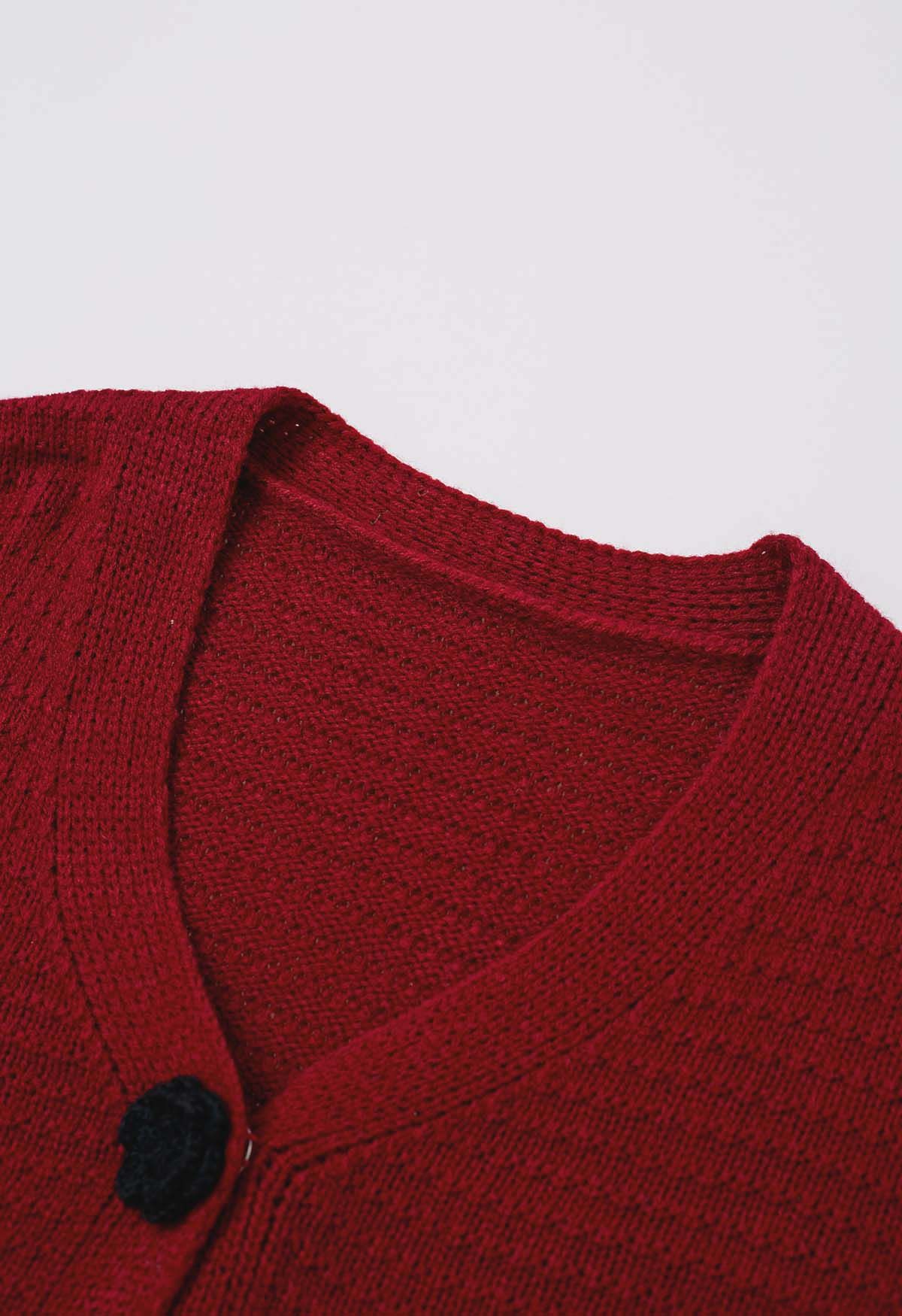 Stitch Rose Buttoned Crop Knit Cardigan in Red