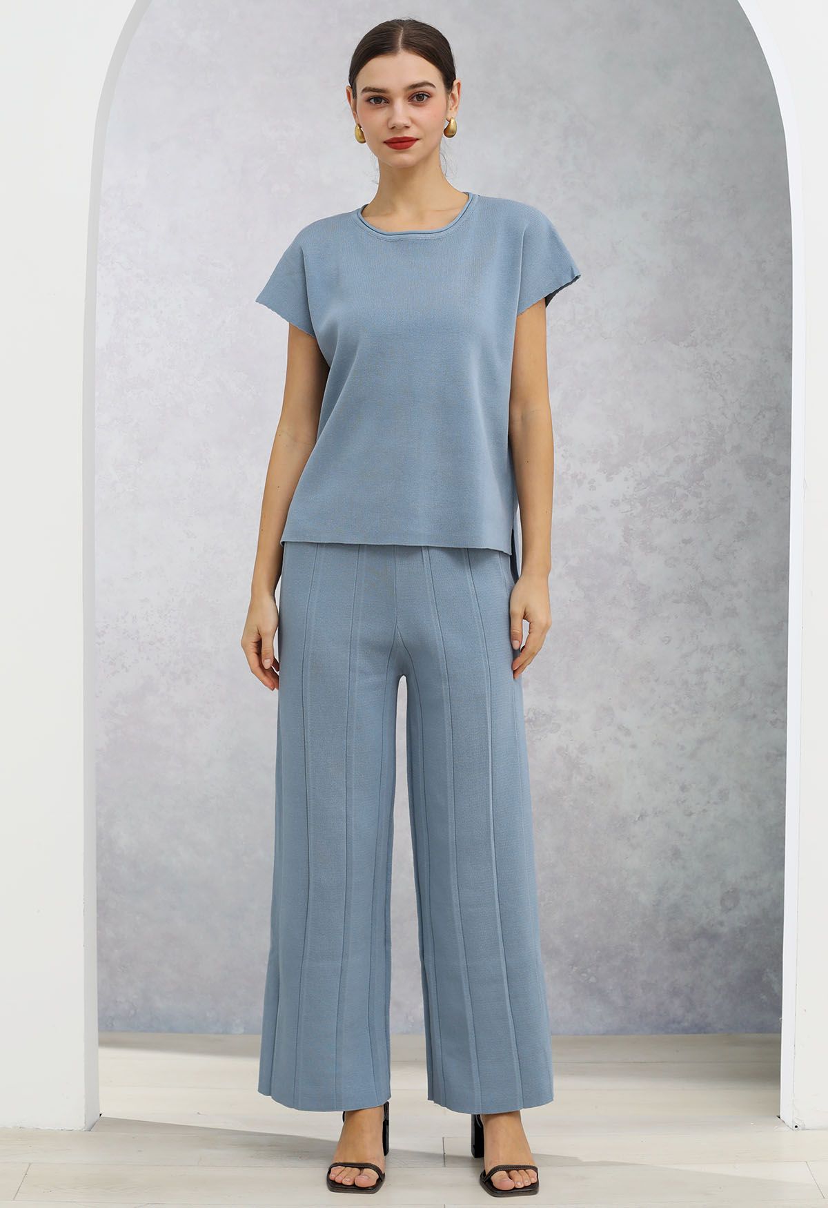 Daily Comfort Sleeveless Top and Straight-Leg Pants Set in Dusty Blue