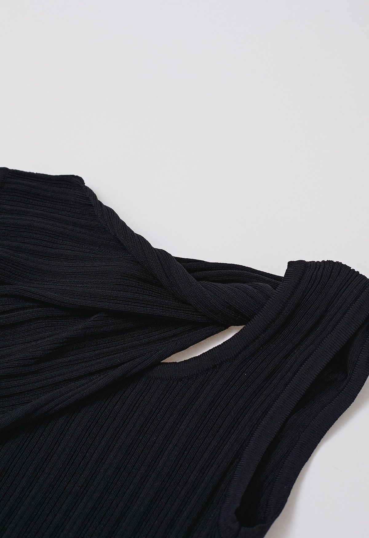 Twist Textured Sleeveless Knit Top in Black