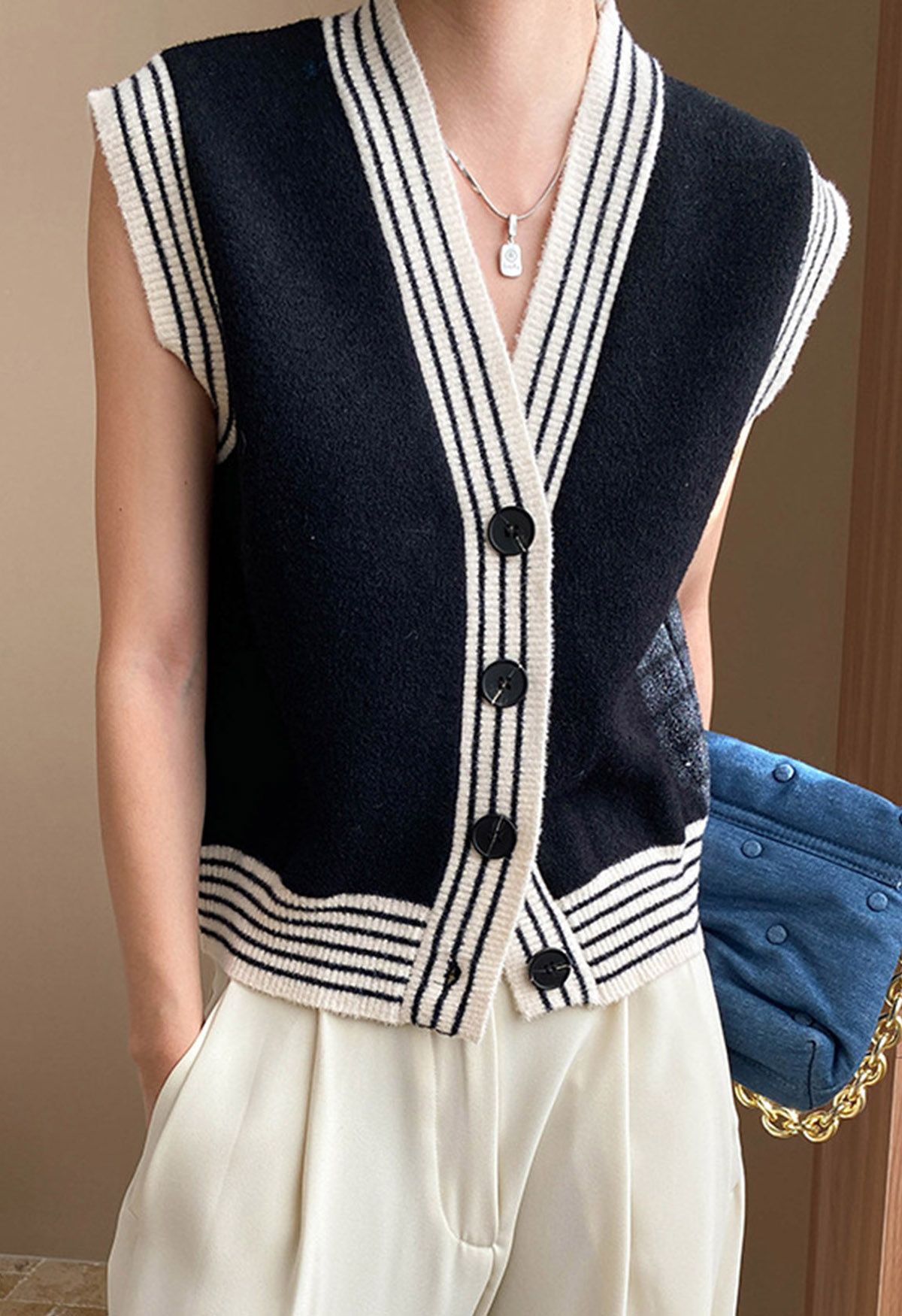 Contrast Striped Edge V-Neck Buttoned Knit Vest in Black