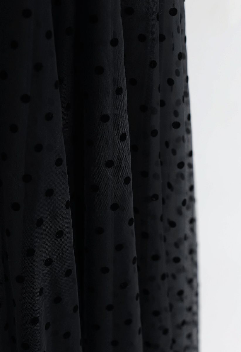 تنورة تول شبكية بطبقتين من Polka Dots كاملة باللون الأسود