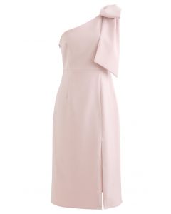 فستان قصير بشق مائل وحزام فيونكة باللون الوردي