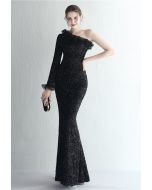 فستان بكتف واحد من الأورجانزا مزين بالترتر باللون الأسود