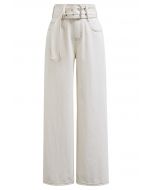 Fashion-Forward Buckle Belt Straight Leg Jeans in White